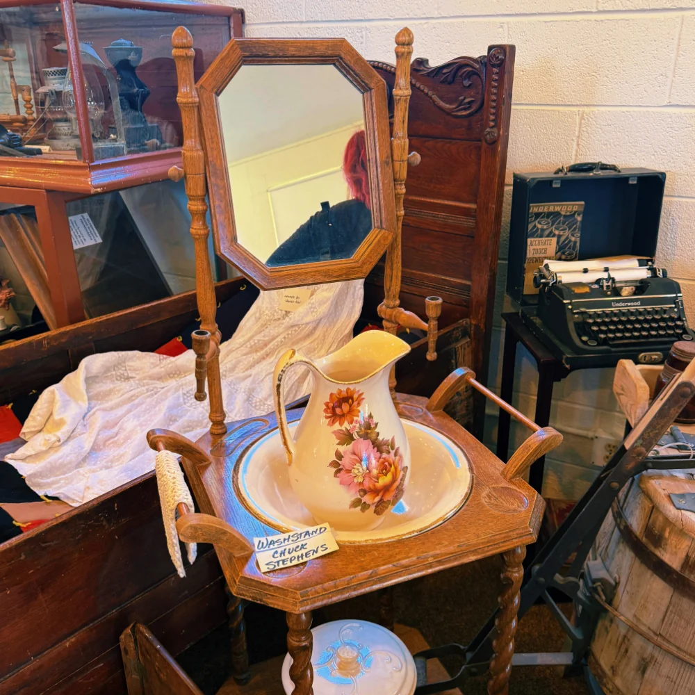 HLAS_SteamboatSprings_Graphics An old washstand